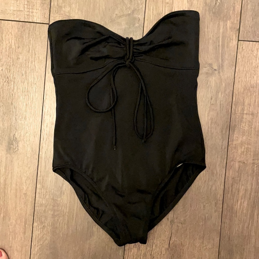 Lands’ End black strapless swimsuit cinch bustline